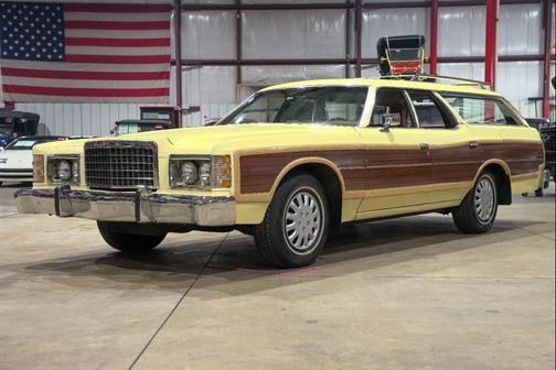 1977 Ford LTD Country Squire