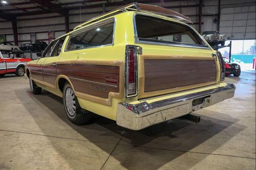 1977 Ford LTD Country Squire