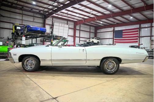 1967 Chevrolet Impala Base