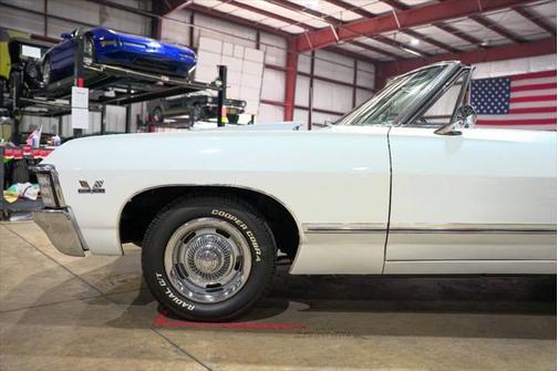 1967 Chevrolet Impala Base