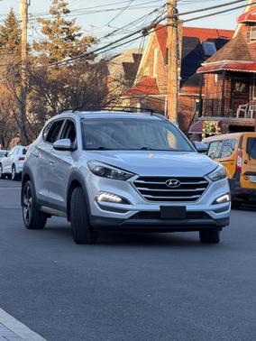 2017 Hyundai TUCSON Sport