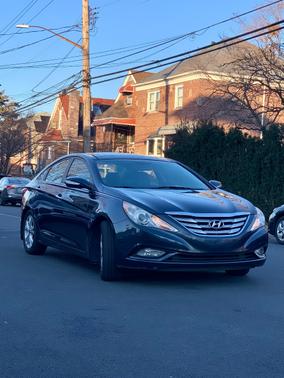 2012 Hyundai SONATA Limited