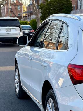 White 2016 Audi Q5 2.0T Premium Plus