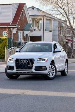White 2016 Audi Q5 2.0T Premium Plus