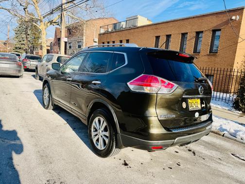 2015 Nissan Rogue SV