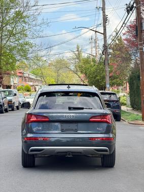 Grey 2018 Audi Q5 2.0T Premium Plus