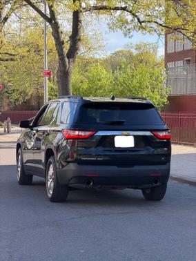 Black 2019 Chevrolet Traverse LT Cloth