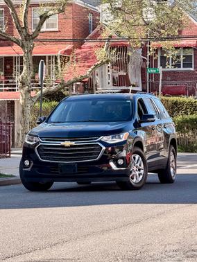 Black 2019 Chevrolet Traverse LT Cloth