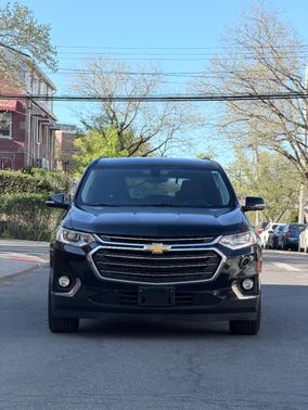 Black 2019 Chevrolet Traverse LT Cloth