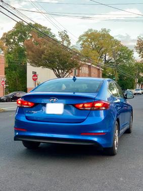 2017 Hyundai ELANTRA Value Edition