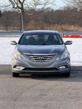 2012 Hyundai SONATA Limited