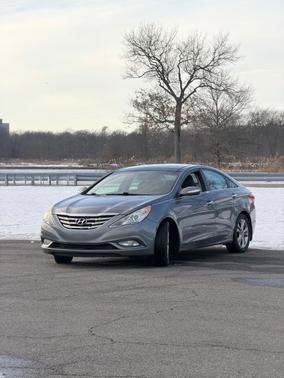 2012 Hyundai SONATA Limited