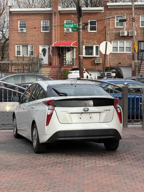 2017 Toyota Prius Two