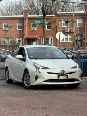 2017 Toyota Prius Two