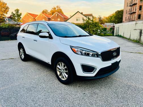 2018 Kia Sorento LX