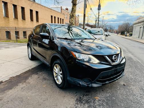 2017 Nissan Rogue Sport SV