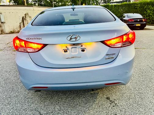 2012 Hyundai ELANTRA Limited