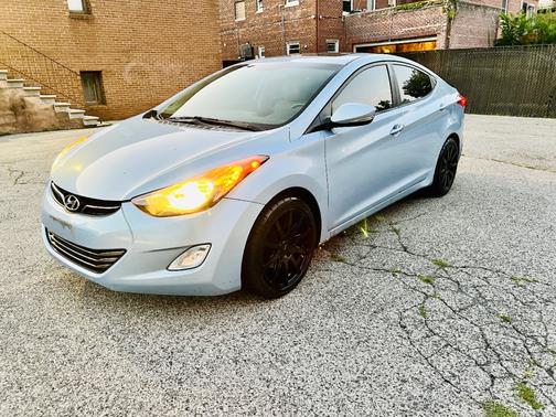 2012 Hyundai ELANTRA Limited