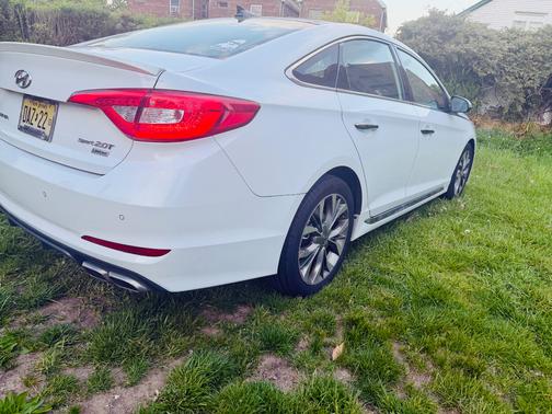 White color 2015 Hyundai SONATA Limited 2.0T
