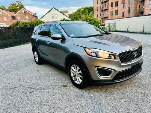 2017 Kia Sorento L