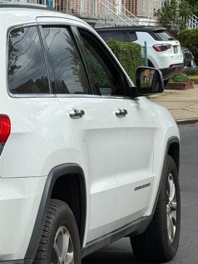 White 2015 Jeep Grand Cherokee Limited
