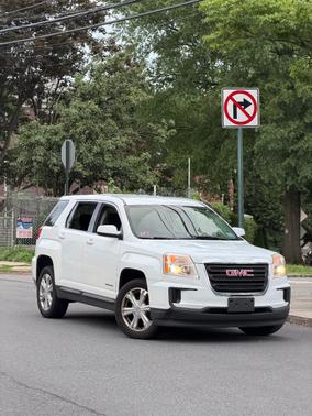 White 2017 GMC Terrain SLE-1