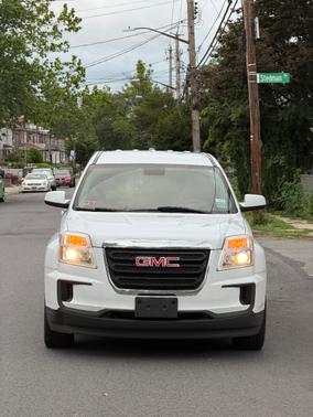 White 2017 GMC Terrain SLE-1