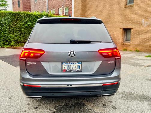 Grey 2019 Volkswagen Tiguan 2.0T SEL Premium