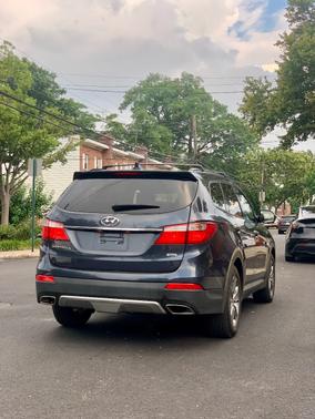 2016 Hyundai SANTA FE SE