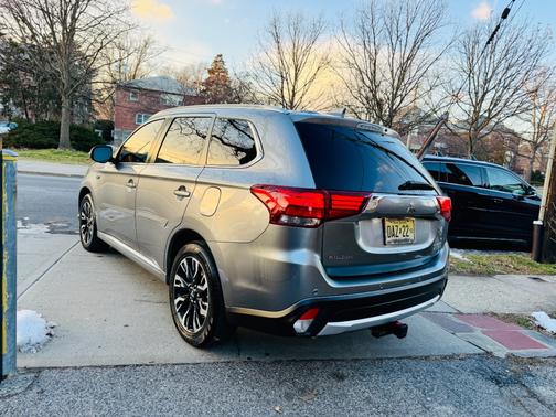 2018 Mitsubishi Outlander PHEV GT