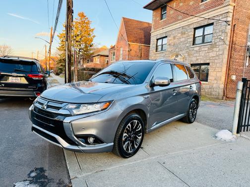2018 Mitsubishi Outlander PHEV GT