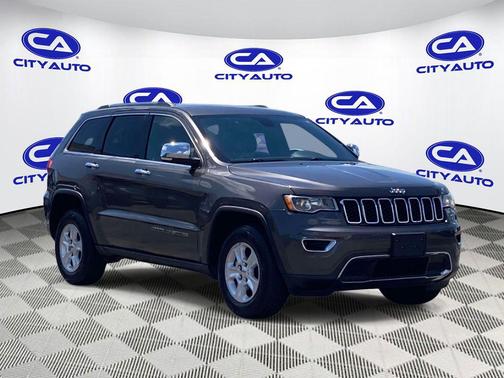 Granite Crystal Metallic Clearcoat 2017 Jeep Grand Cherokee Limited