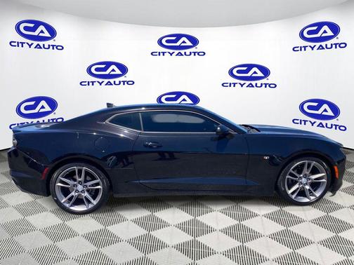 Mosaic Black Metallic 2019 Chevrolet Camaro 1LT
