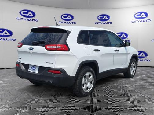 2017 Jeep Cherokee Sport