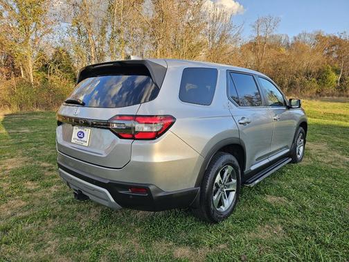 2023 Honda Pilot 2WD EX-L 7 Passenger