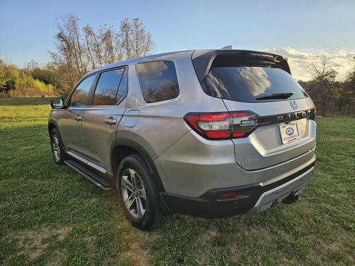 2023 Honda Pilot 2WD EX-L 7 Passenger