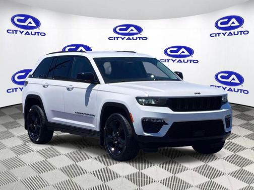 Bright White Clearcoat 2023 Jeep Grand Cherokee Limited