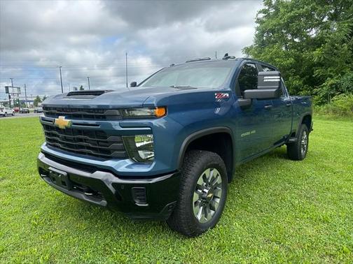 2025 Chevrolet Silverado 2500 Custom