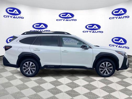 Crystal White Pearl 2024 Subaru Outback Premium