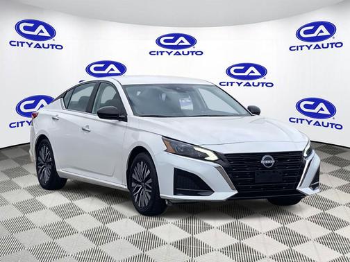 2025 Nissan Altima SV FWD