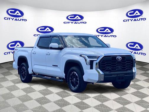 White 2022 Toyota Tundra SR5