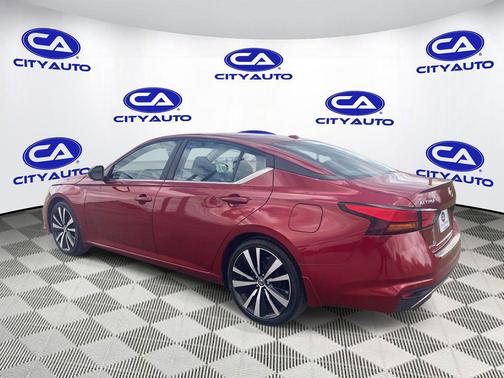 2020 Nissan Altima SR FWD