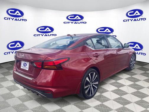 2020 Nissan Altima SR FWD