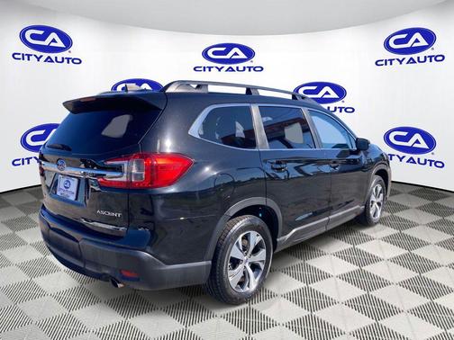 Crystal Black Silica 2023 Subaru Ascent Premium 7-Passenger
