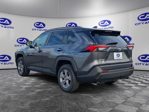 2023 Toyota RAV4 Hybrid LE