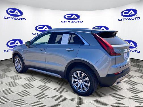 2023 Cadillac XT4 Premium Luxury