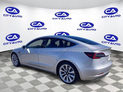 2018 Tesla Model 3 Long Range