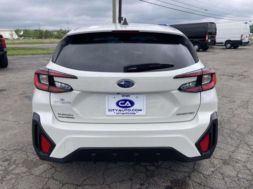 Crystal White Pearl 2024 Subaru Crosstrek Base