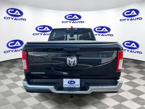 Diamond Black Crystal Pearlcoat 2023 RAM 1500 Big Horn/Lone Star