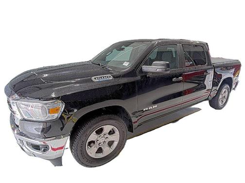 Diamond Black Crystal Pearlcoat 2023 RAM 1500 Big Horn/Lone Star